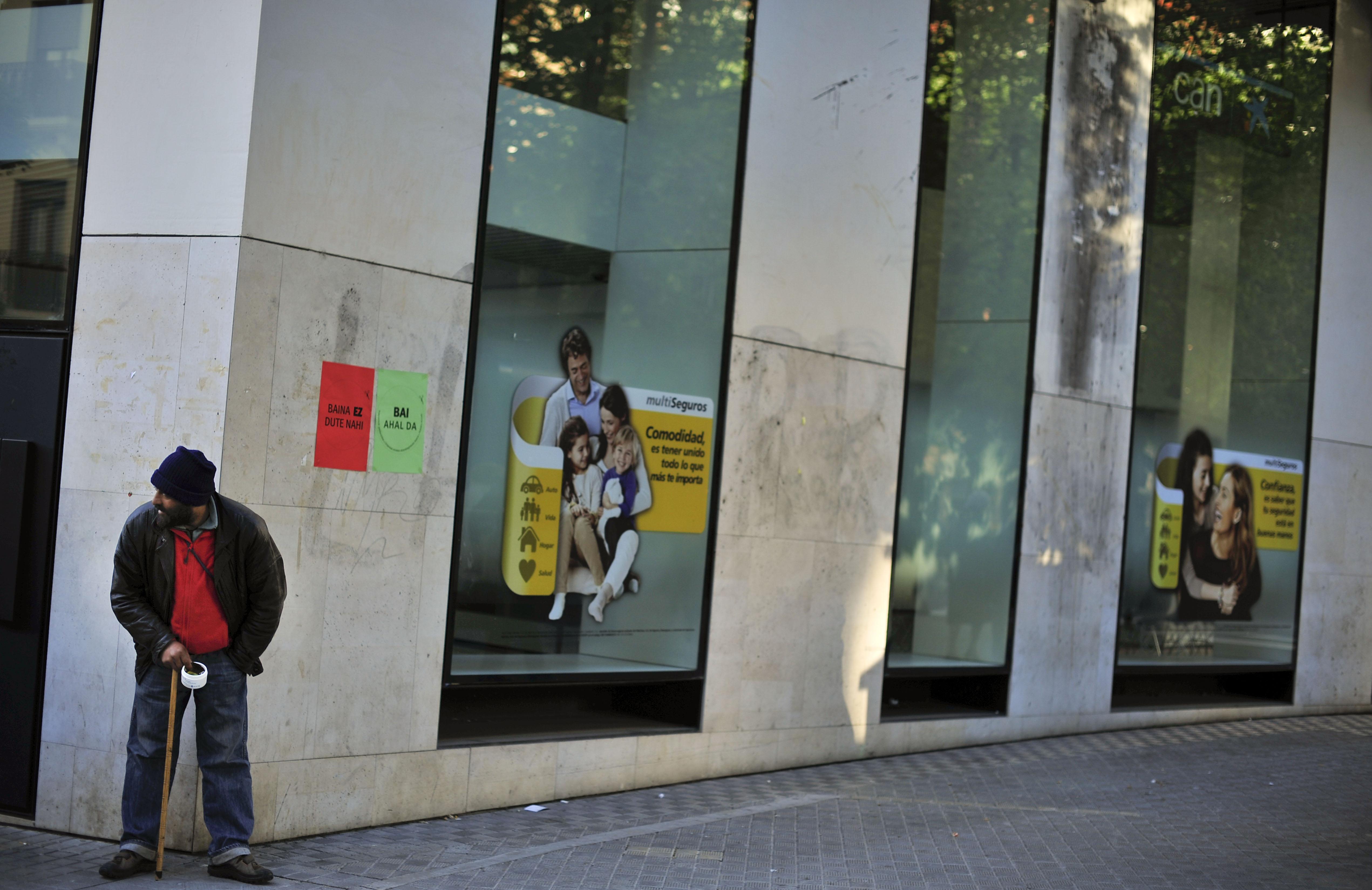Τριπλάσια ύφεση από τις μέχρι τώρα εκτιμήσεις της περιμένει η Ισπανία